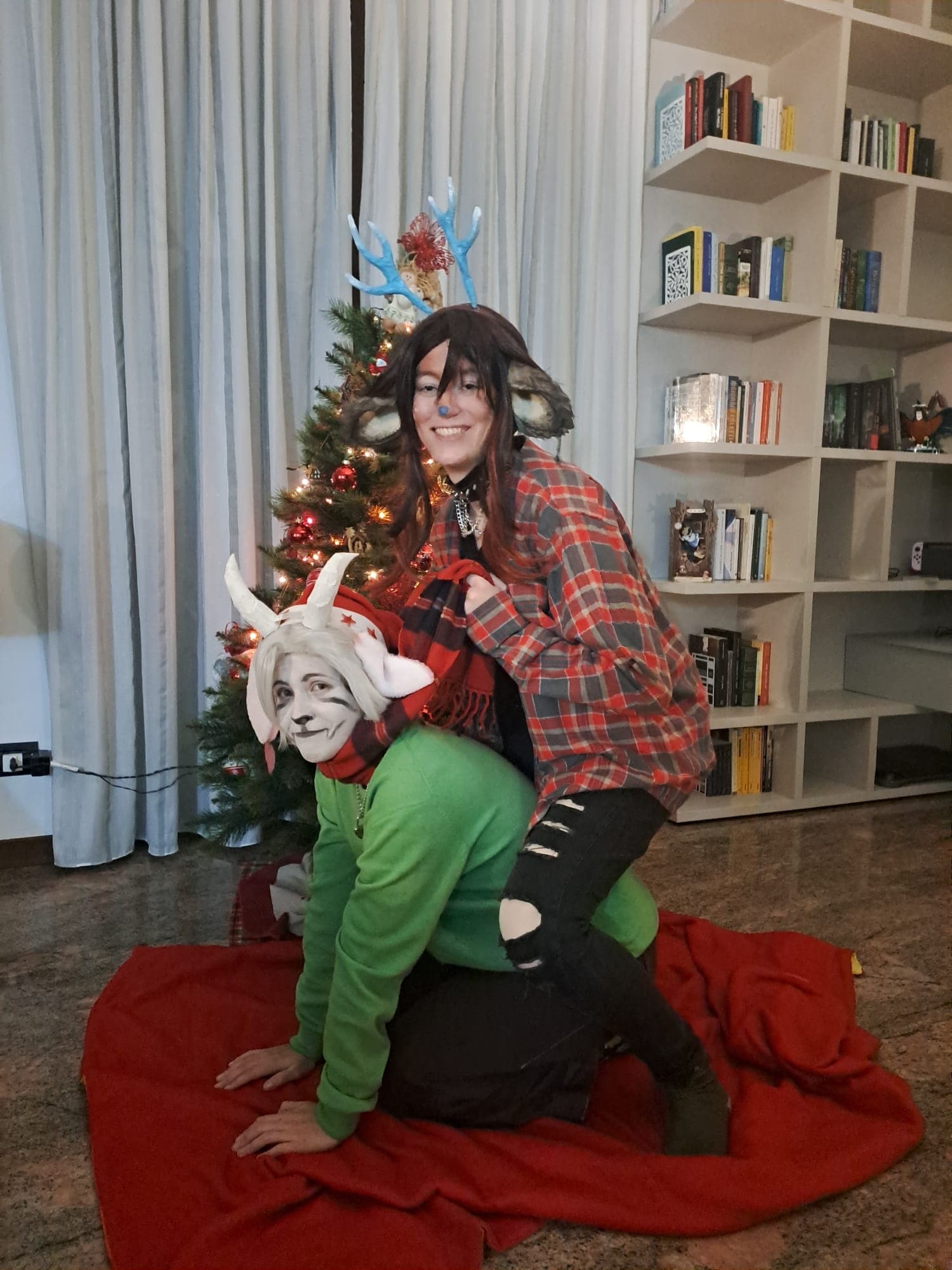 Dess and Azzy - Photo 9