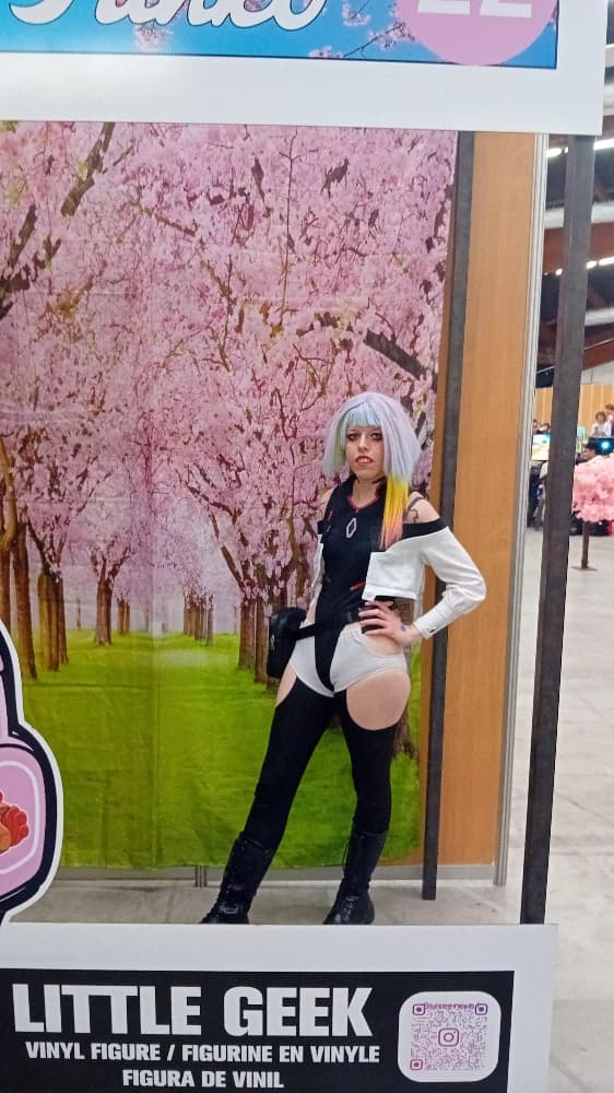 Lucy Kushinada - Photo 1