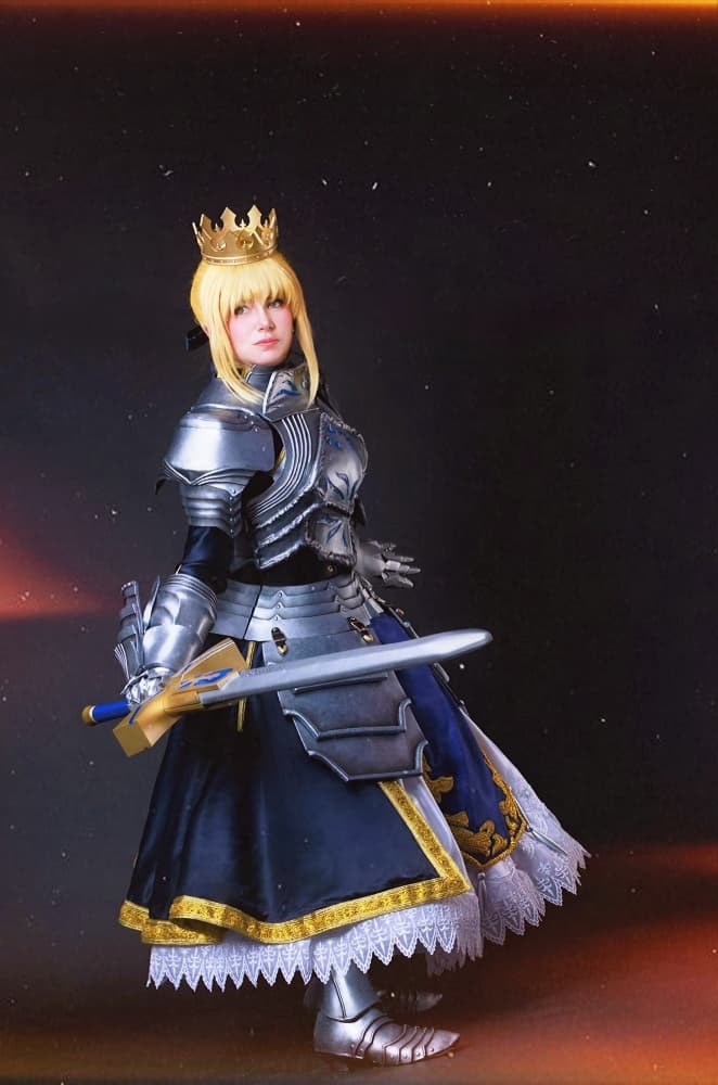 Saber Artoria - Photo 4