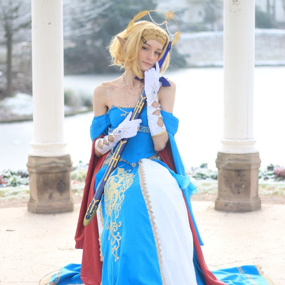 Zelda! - The Legend of Zelda cosplay photoshoot cover