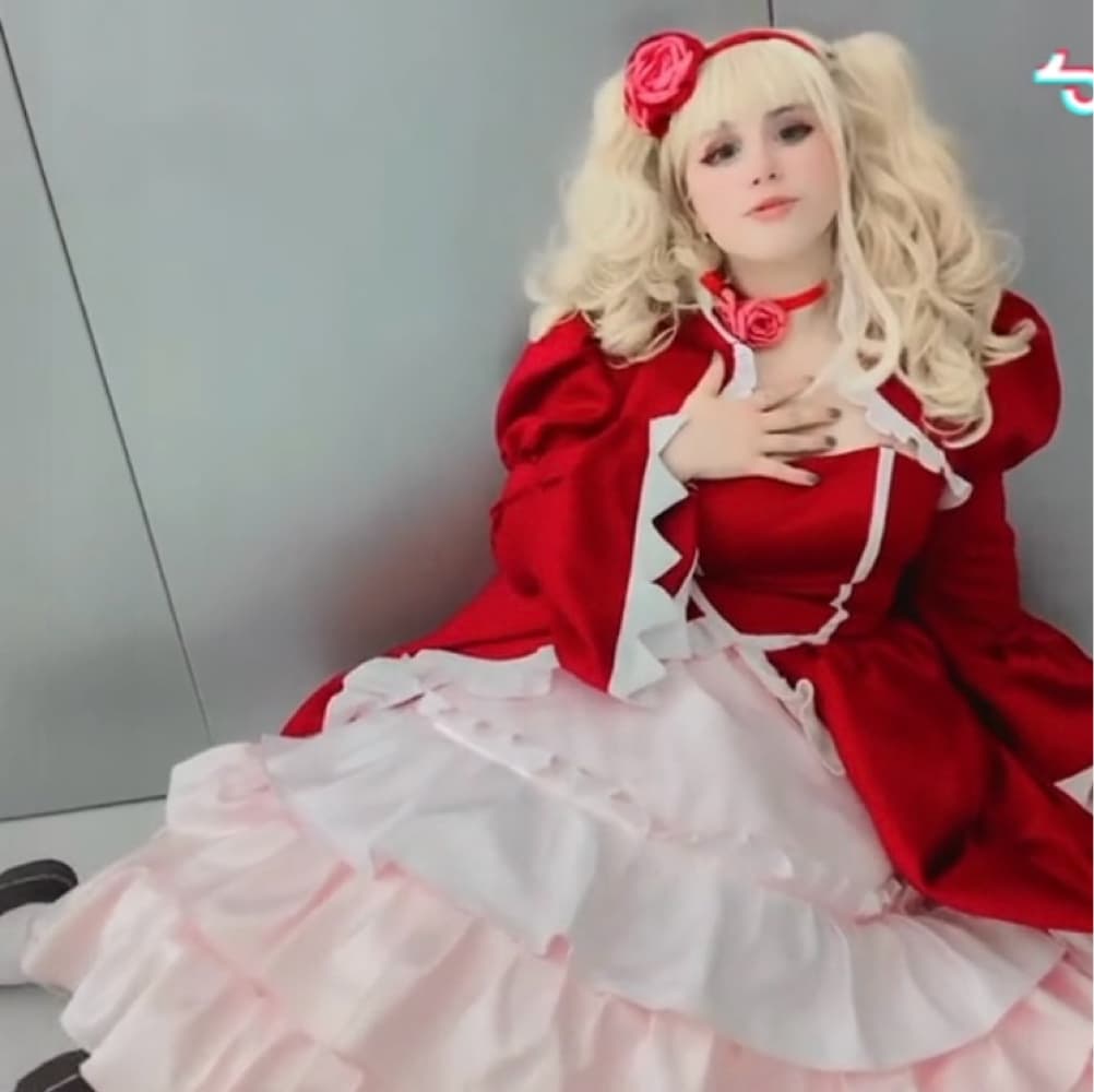 Lizzy - Black Butler cosplay photoshoot cover