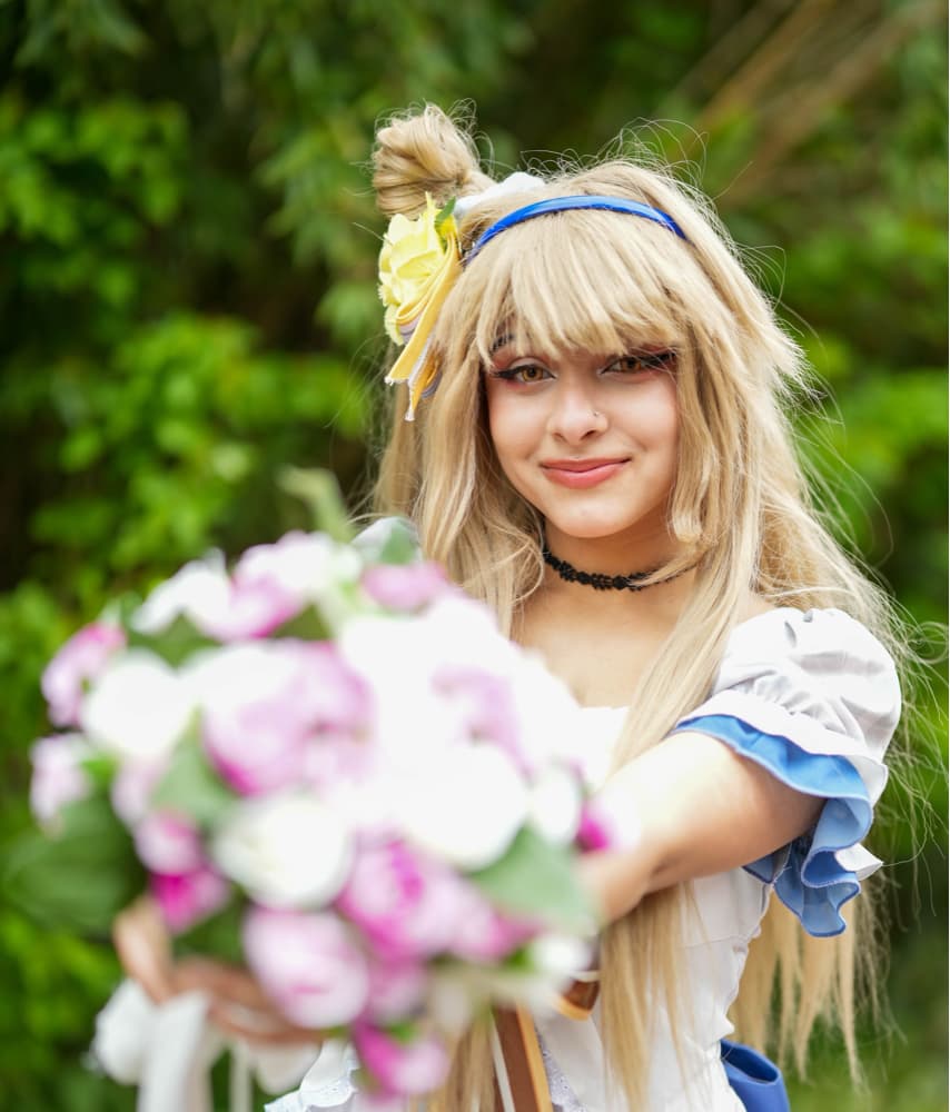 Kotori Minami - Photo 2