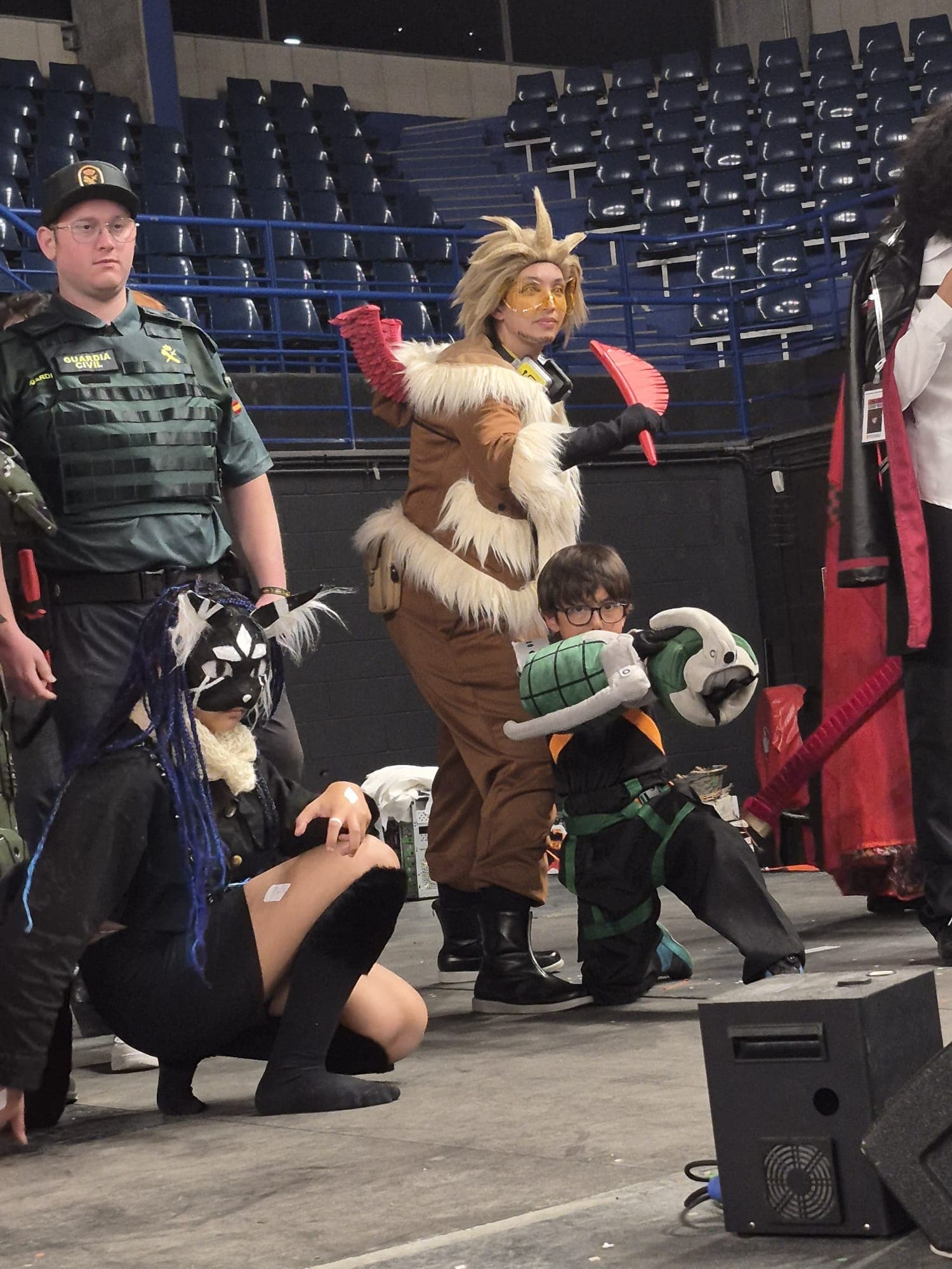 Hawks et mini bakugo - Photo 19