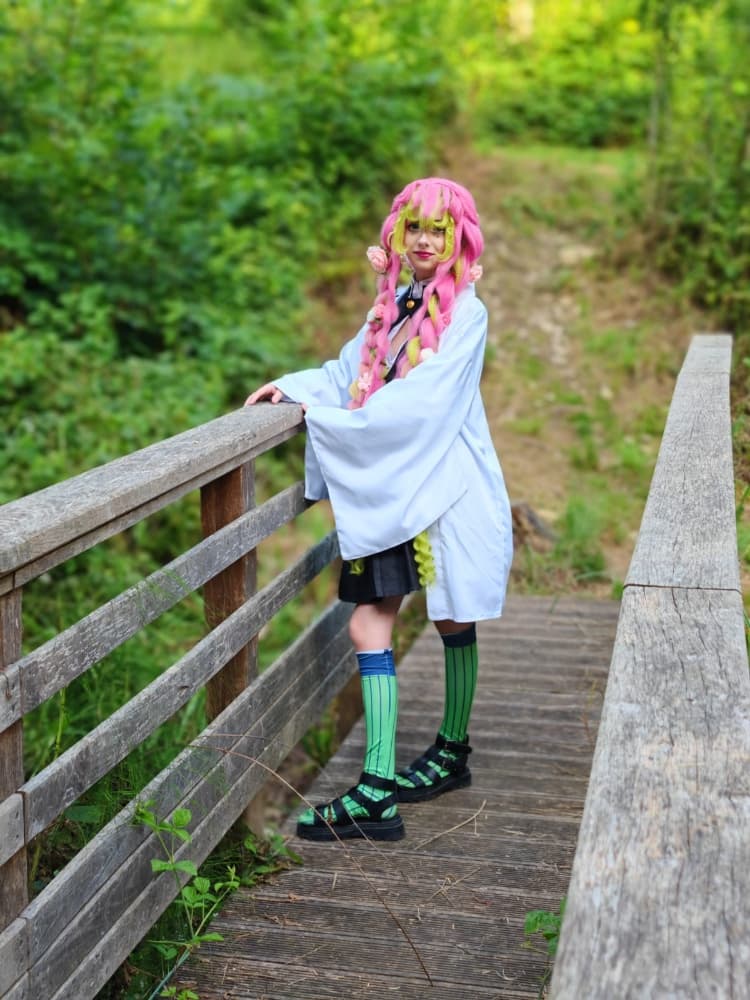 Mitsuri kanroji - Photo 13