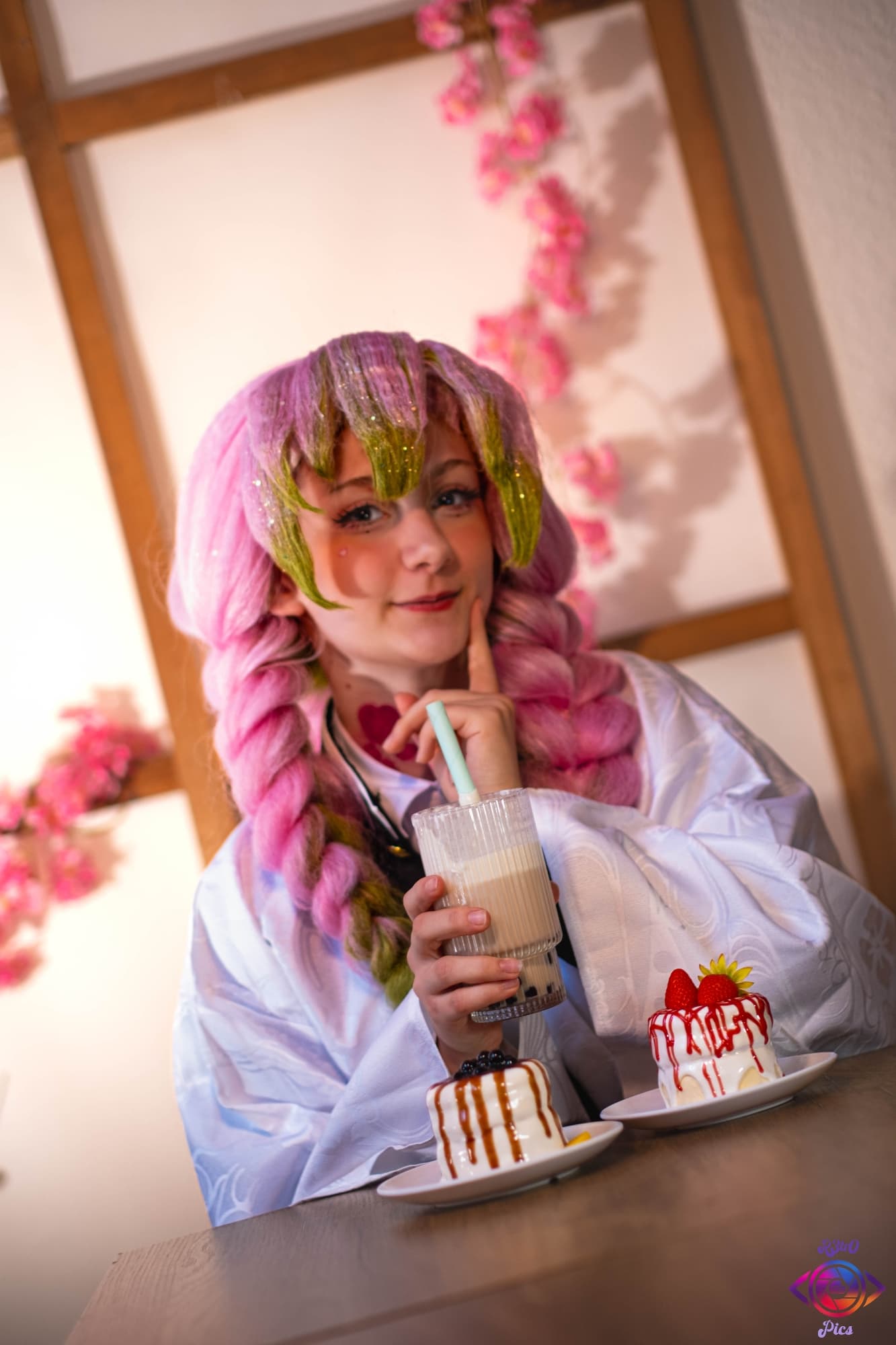 Mitsuri Kanroji - Photo 9