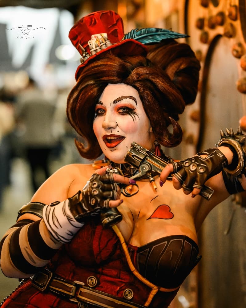 Moxxi by Dianae - Photo 2