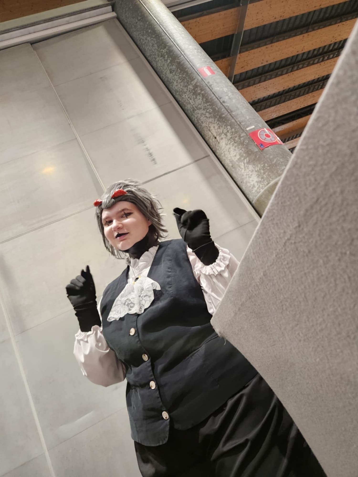 Stolas other outfit - Photo 15