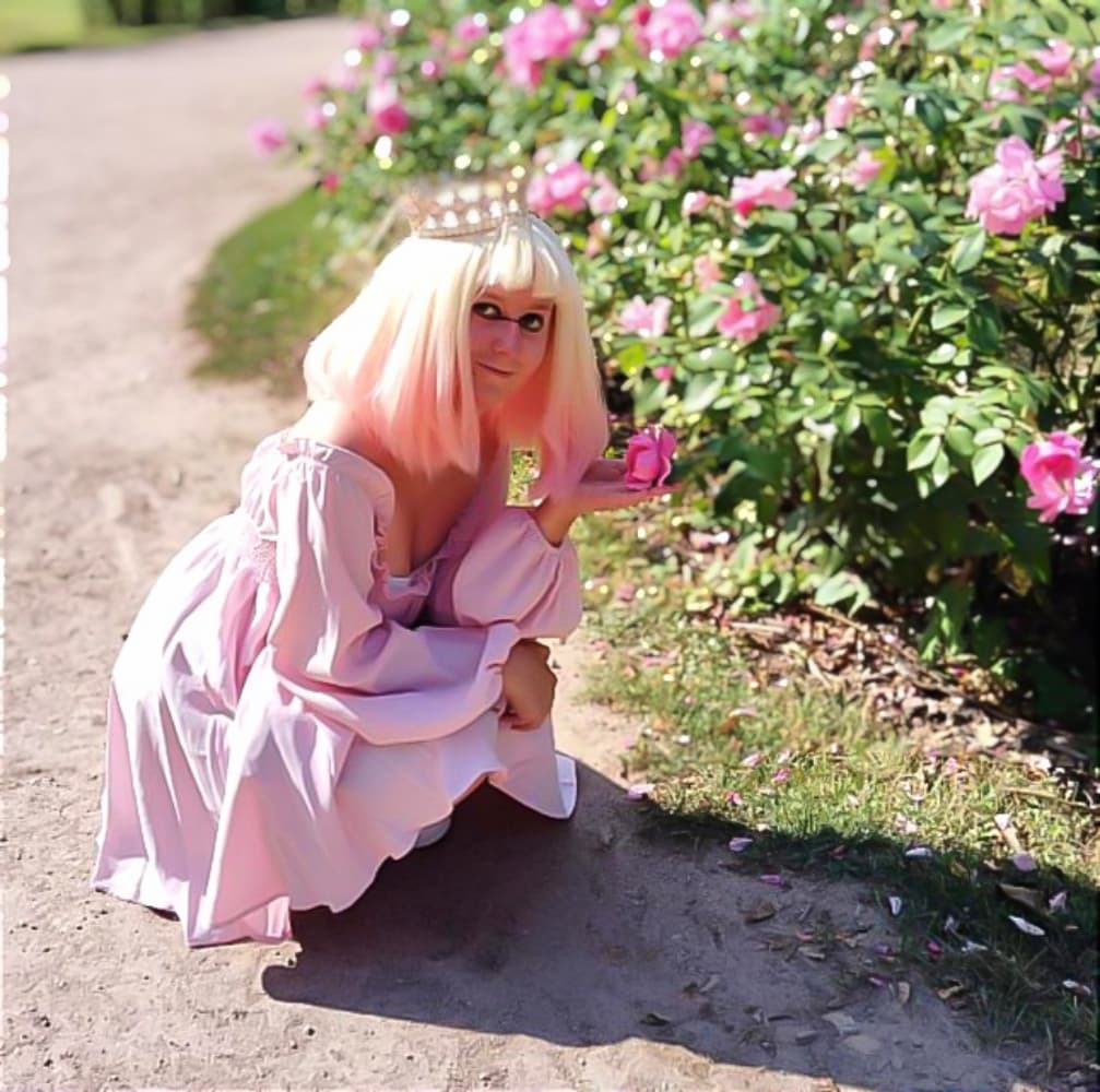 Pearl outdoor🩷👑 - Photo 3