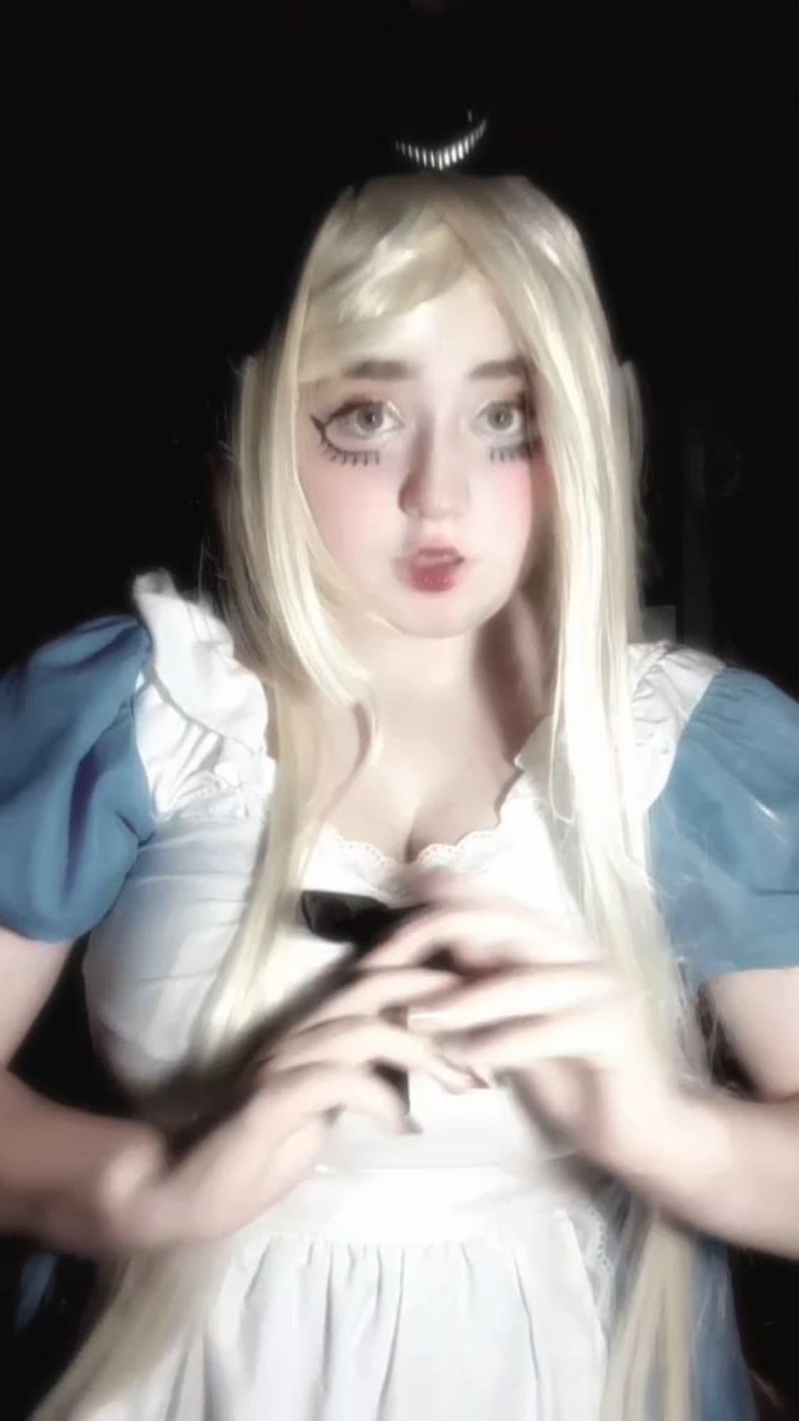 Alice - Photo 6