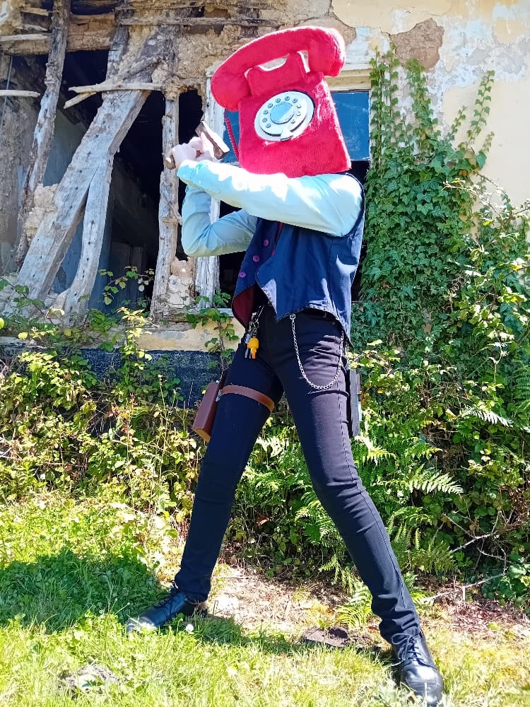 Phone guy - Photo 19