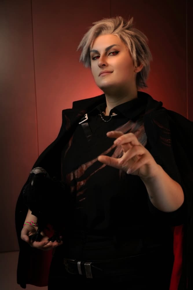 Sylus - Love and Dee - Photo 1