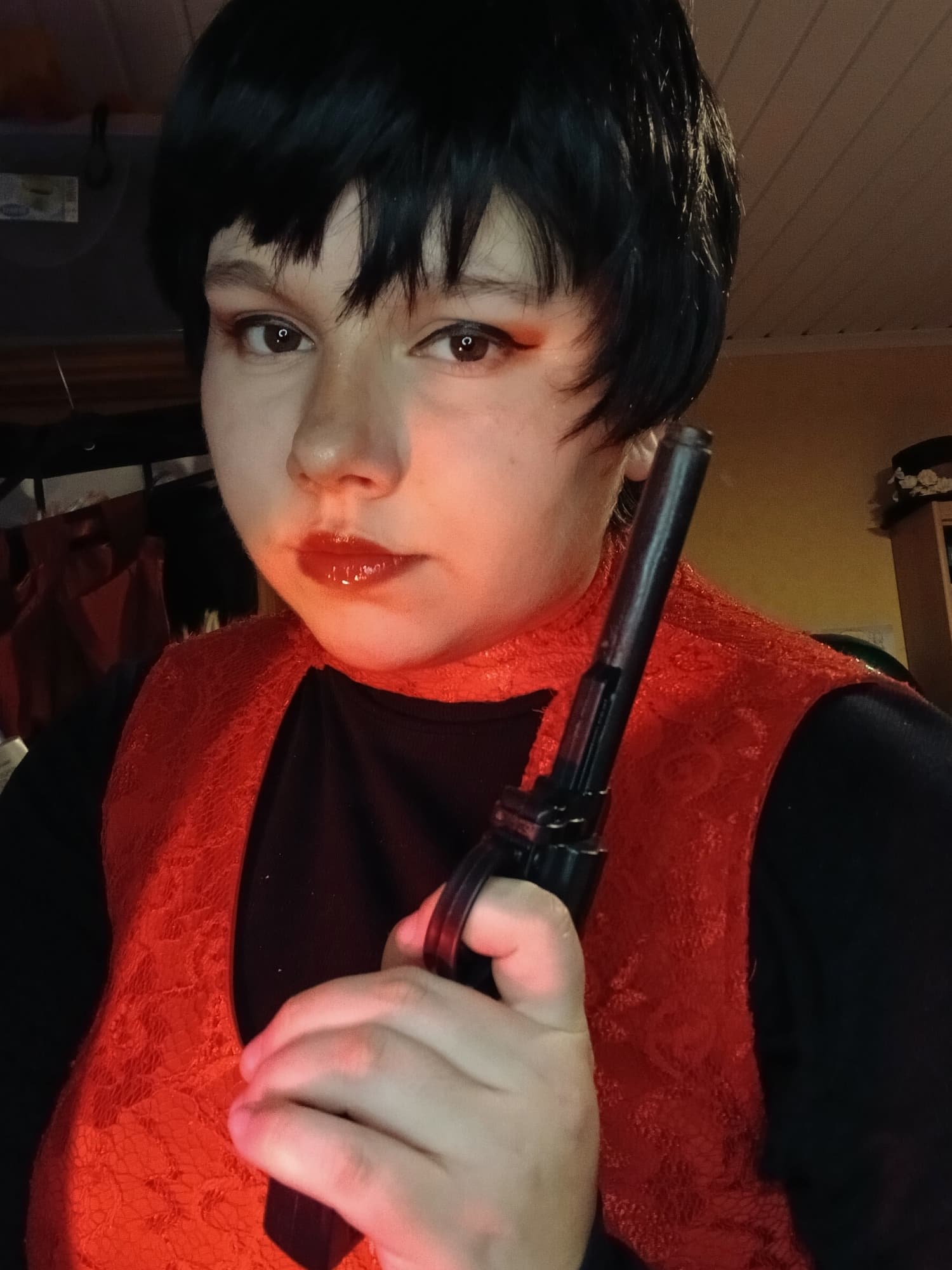 Ada wong at home - Photo 9