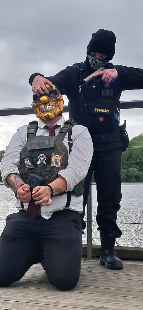 Wolf (golden mask) - Photo 6