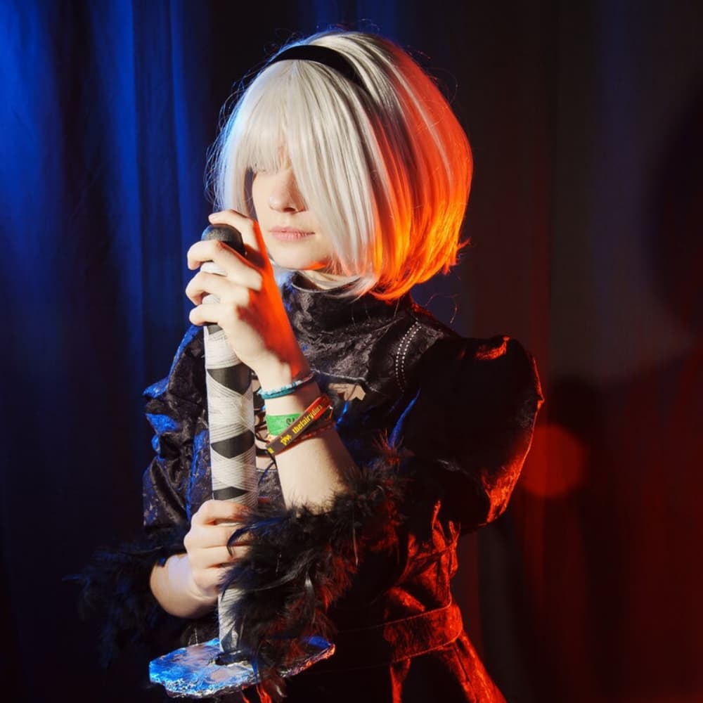 2B - NieR cosplay photoshoot cover