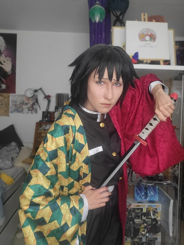 Tomioka Giyuu - Photo 2