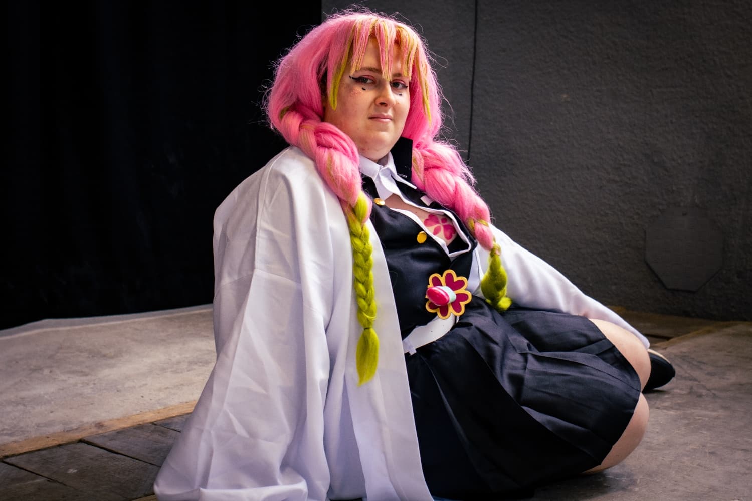 Mitsuri Kanroji - Photo 1