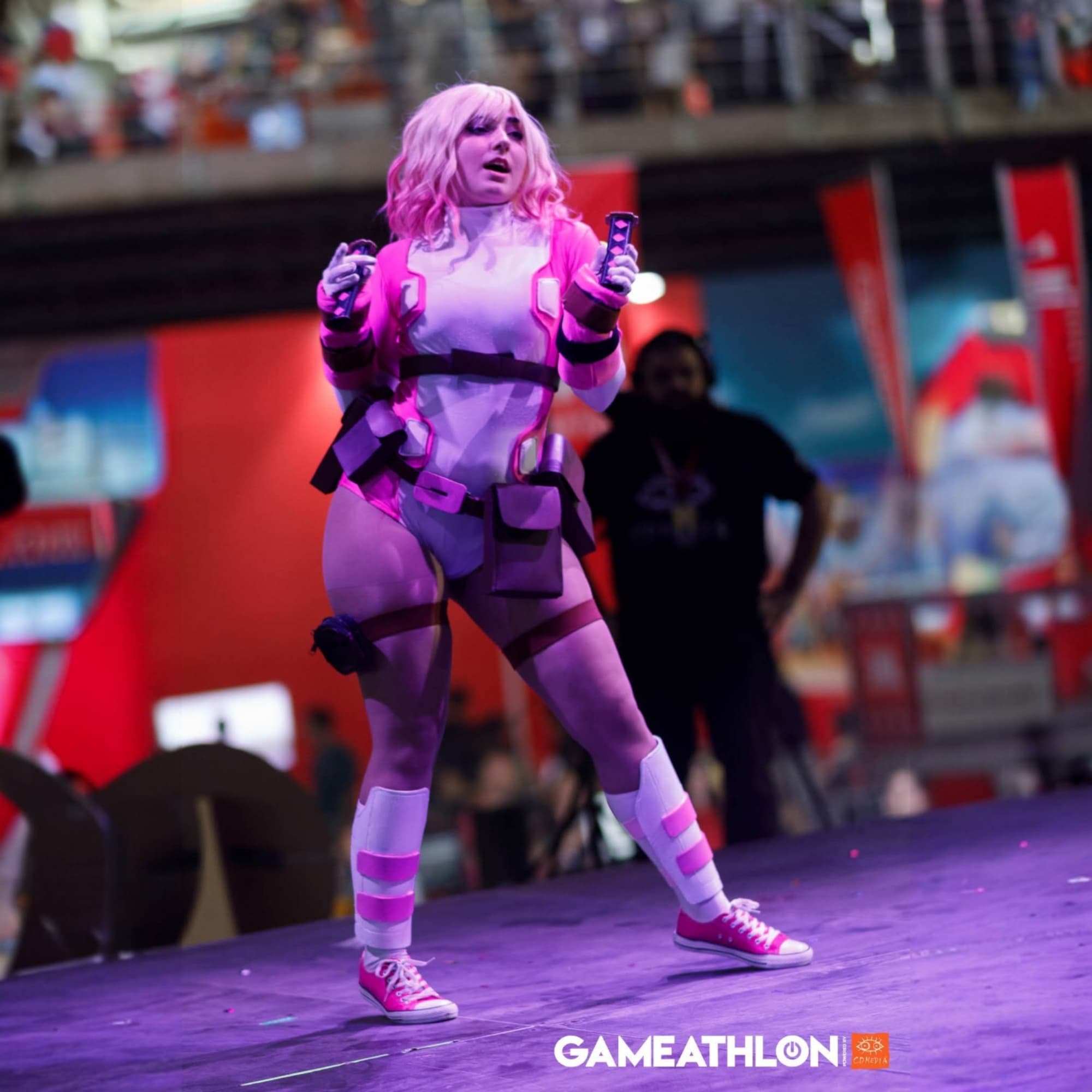 Gwenpool - Photo 2
