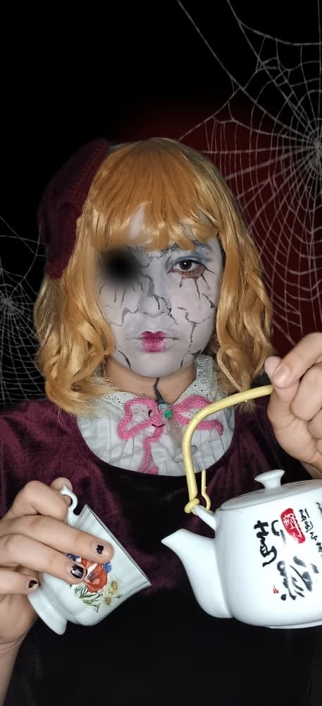 Elise (broken doll) - Photo 3