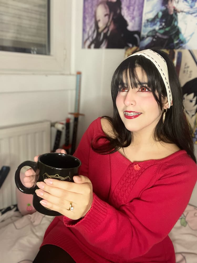 Yor Forger - Photo 65