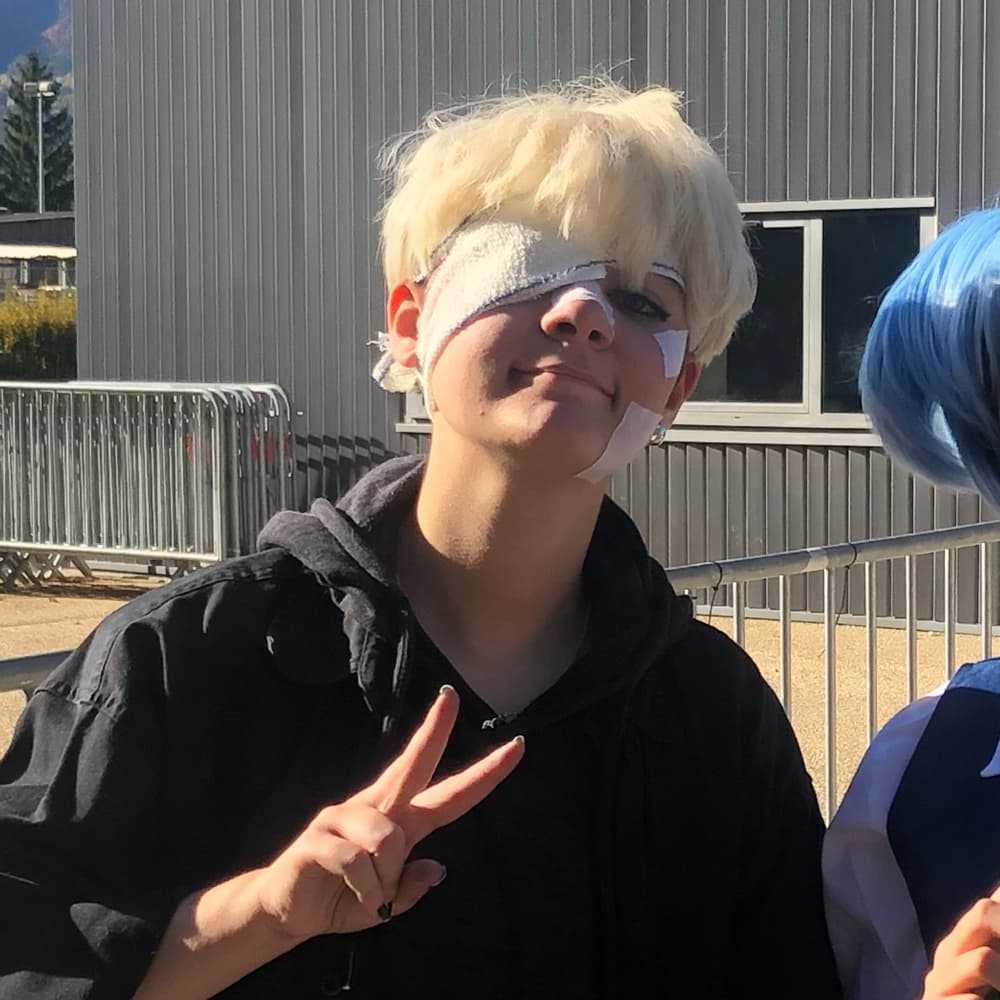 Chifuyu - Tokyo Revengers cosplay photoshoot cover