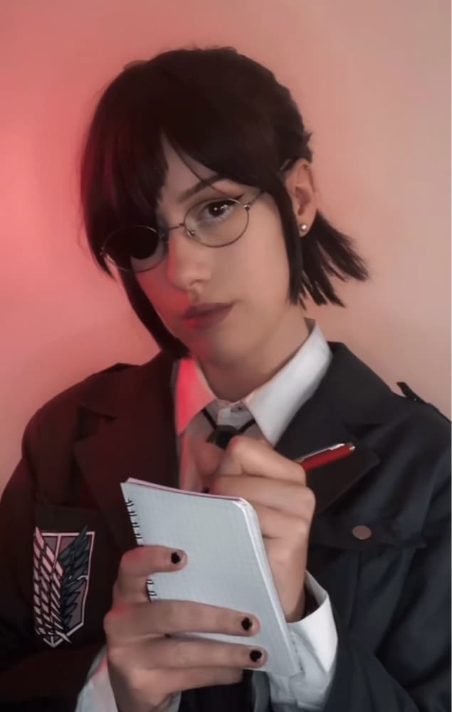 Hange Zoe  - Photo 9