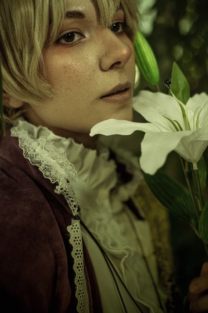 Emil NieR - Photo 4
