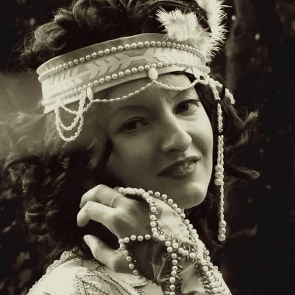 Tiana, Hannah Alexan - Photo 1