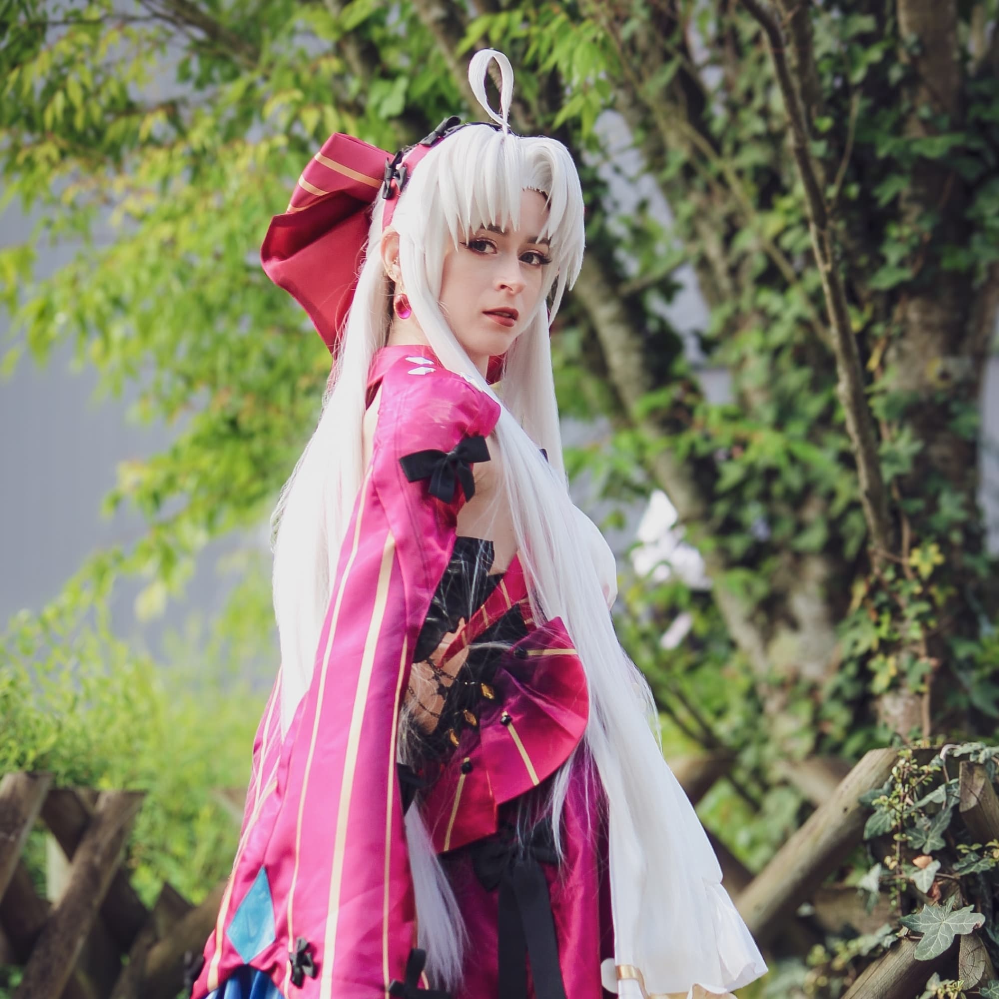 Carlotta - Wuthering Waves cosplay photoshoot cover