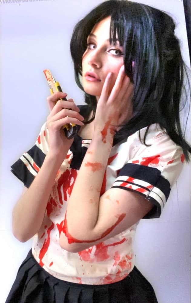 Ayano Aishi - Photo 3