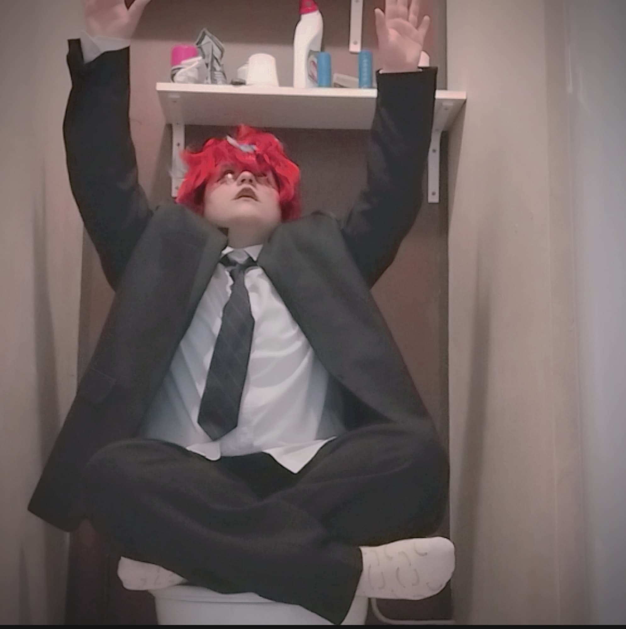 Doppo toilette scene - Photo 5