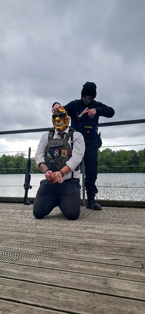 Wolf (golden mask) - Photo 29