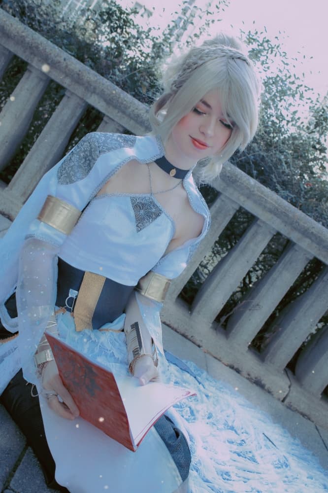 Lunafreya - Photo 1
