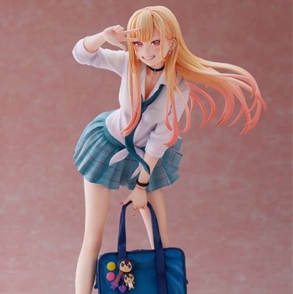 Marin kitagawa uniforme 