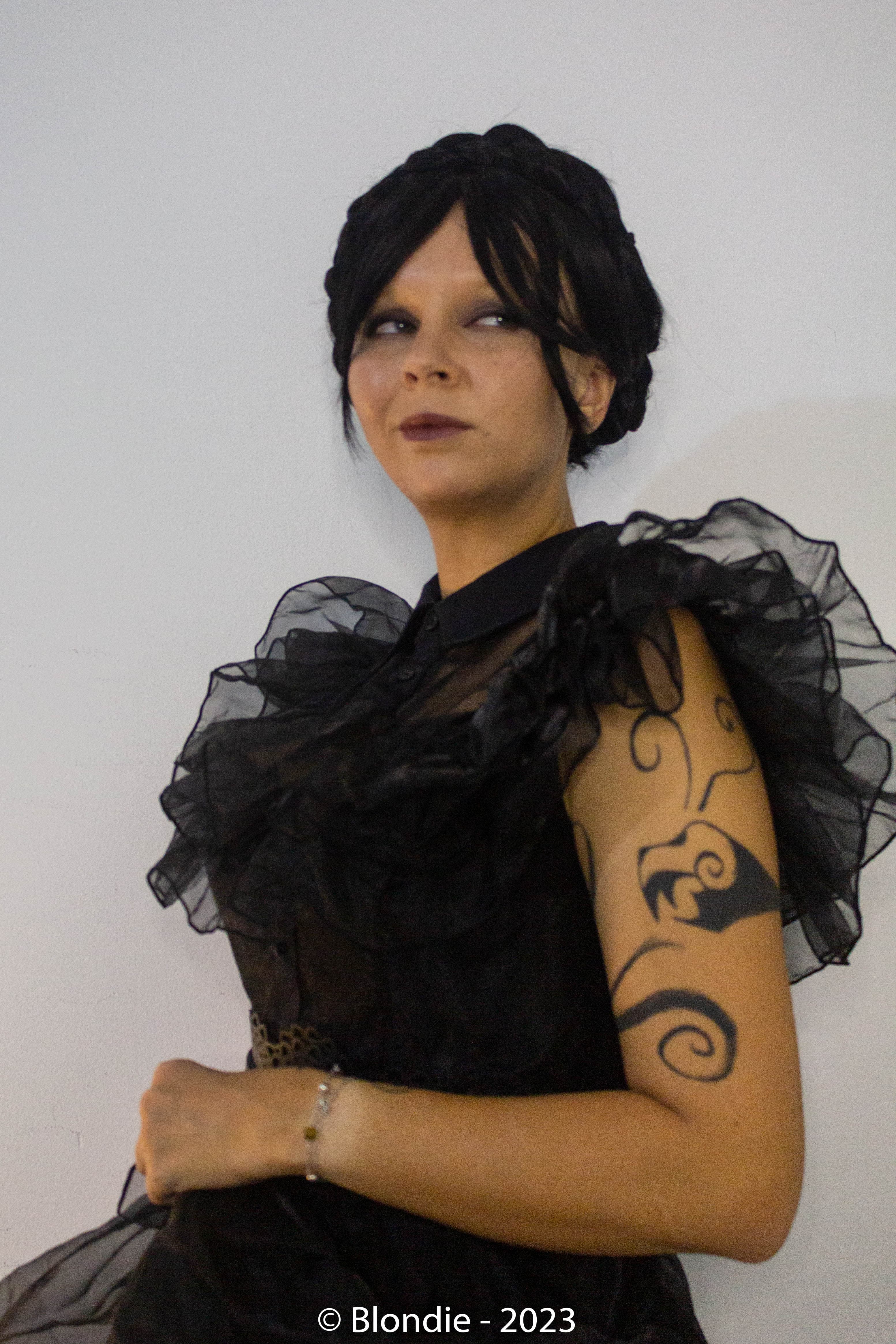 Shooting All Alone 6 - Photo 16