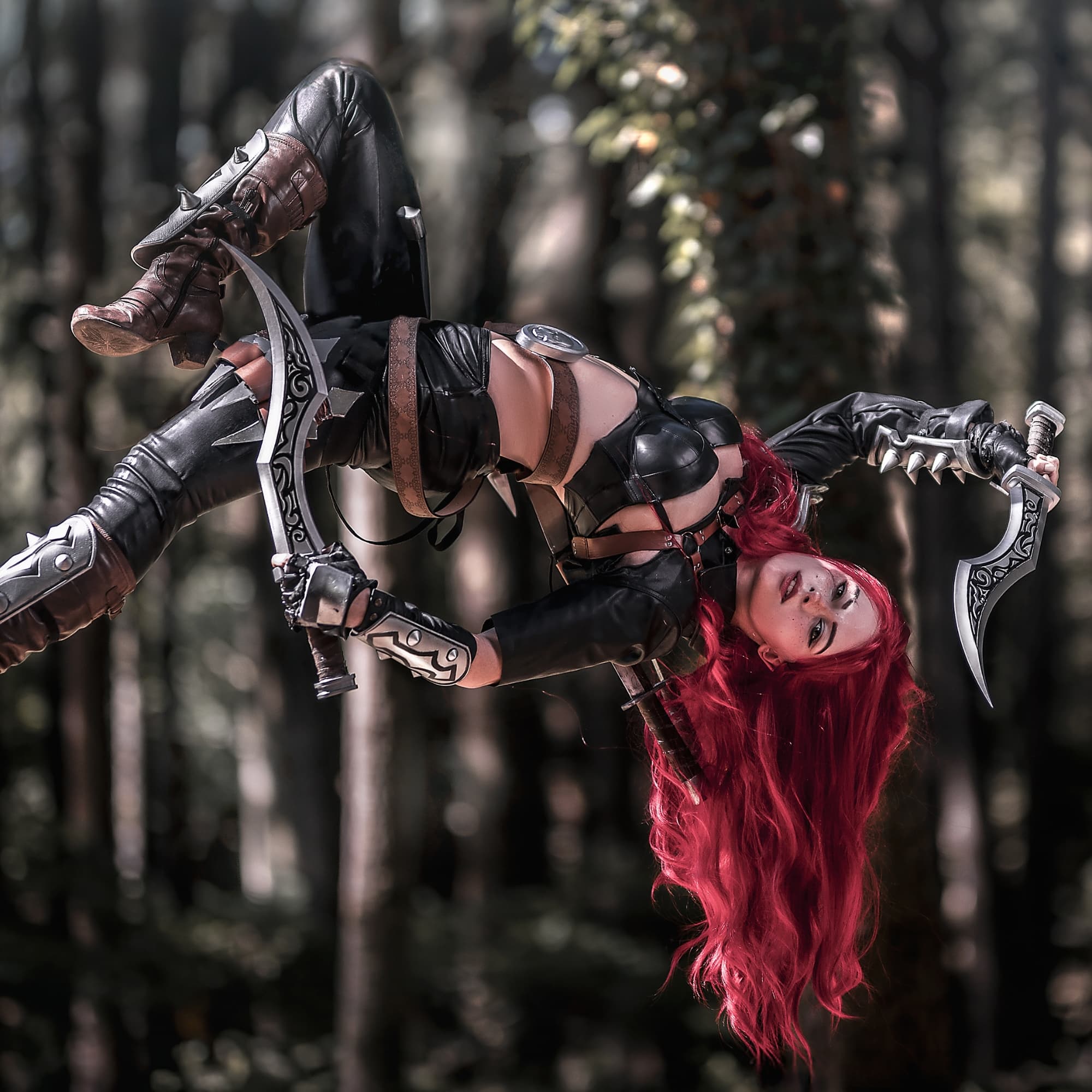 Katarina - League of Legends cosplay photoshoot cover