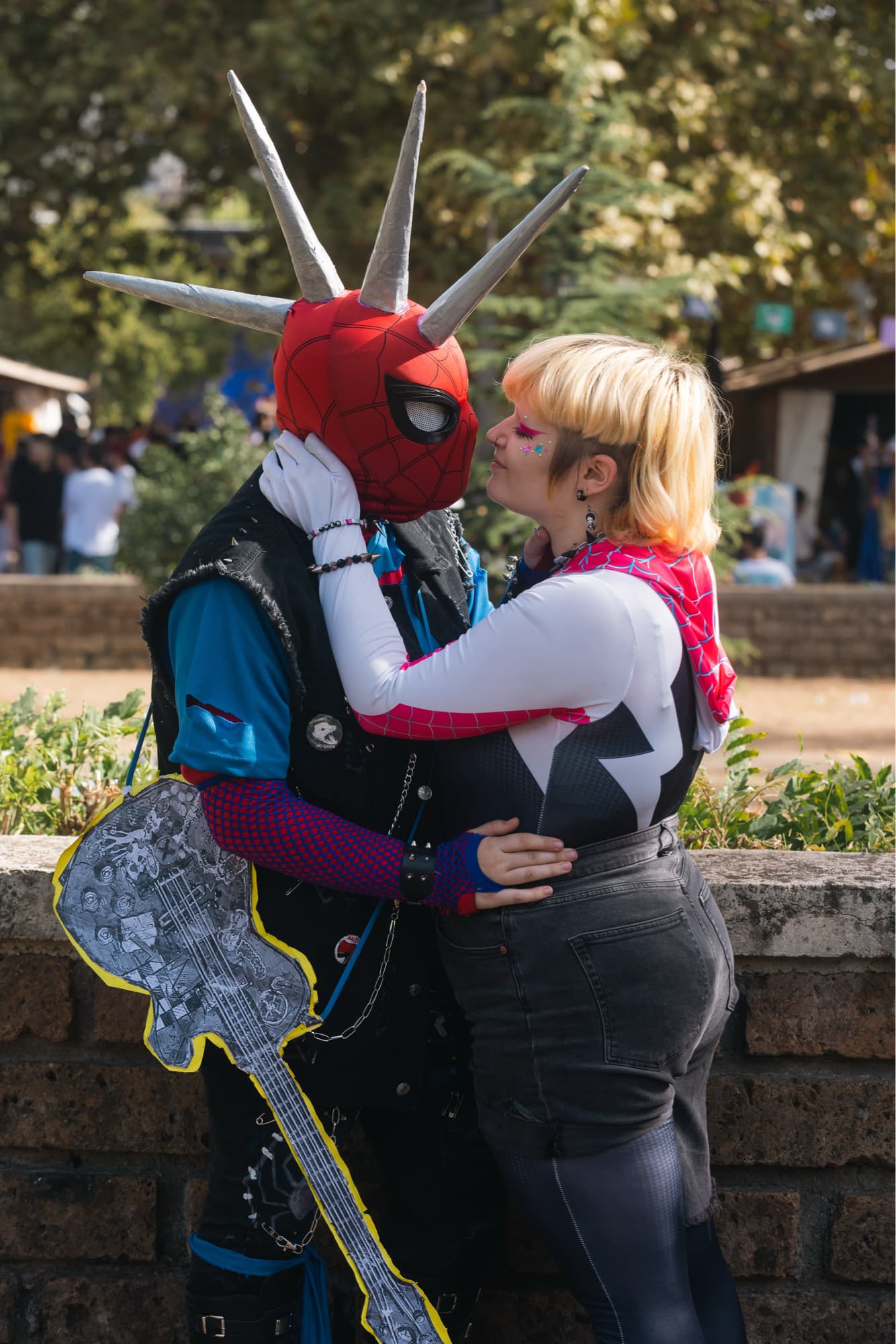 Spiderpunk & Gwen - Photo 5