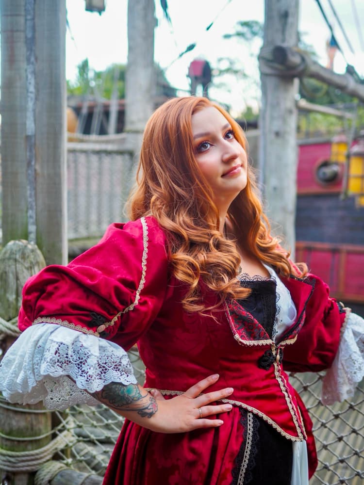 Elisabeth Swann - Photo 2