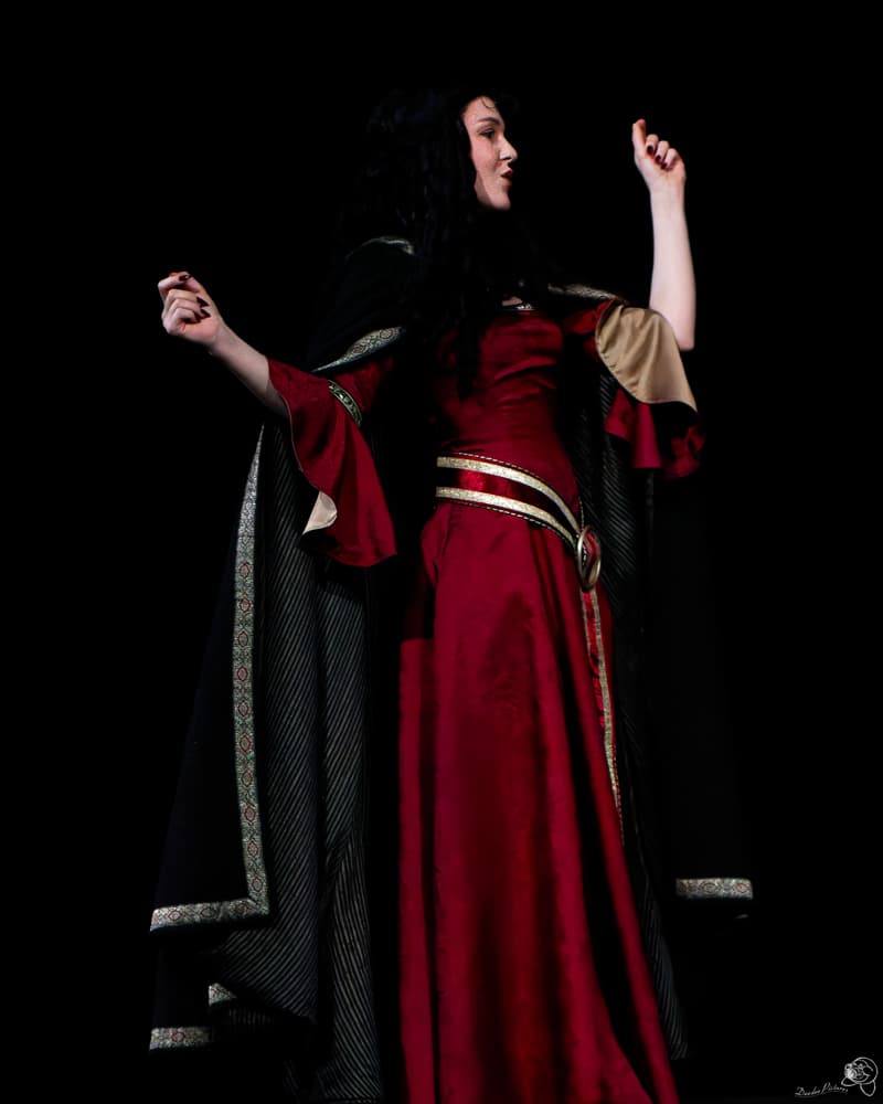 Show Cosplay - Photo 2