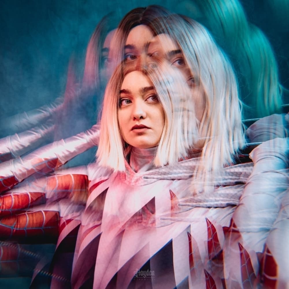 Spidergwen - Marvel cosplay photoshoot cover