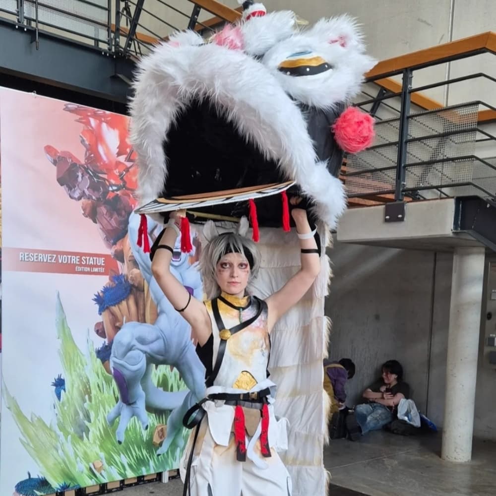 Lingyang ( wuthering wave - Wuthering Waves cosplay photoshoot cover