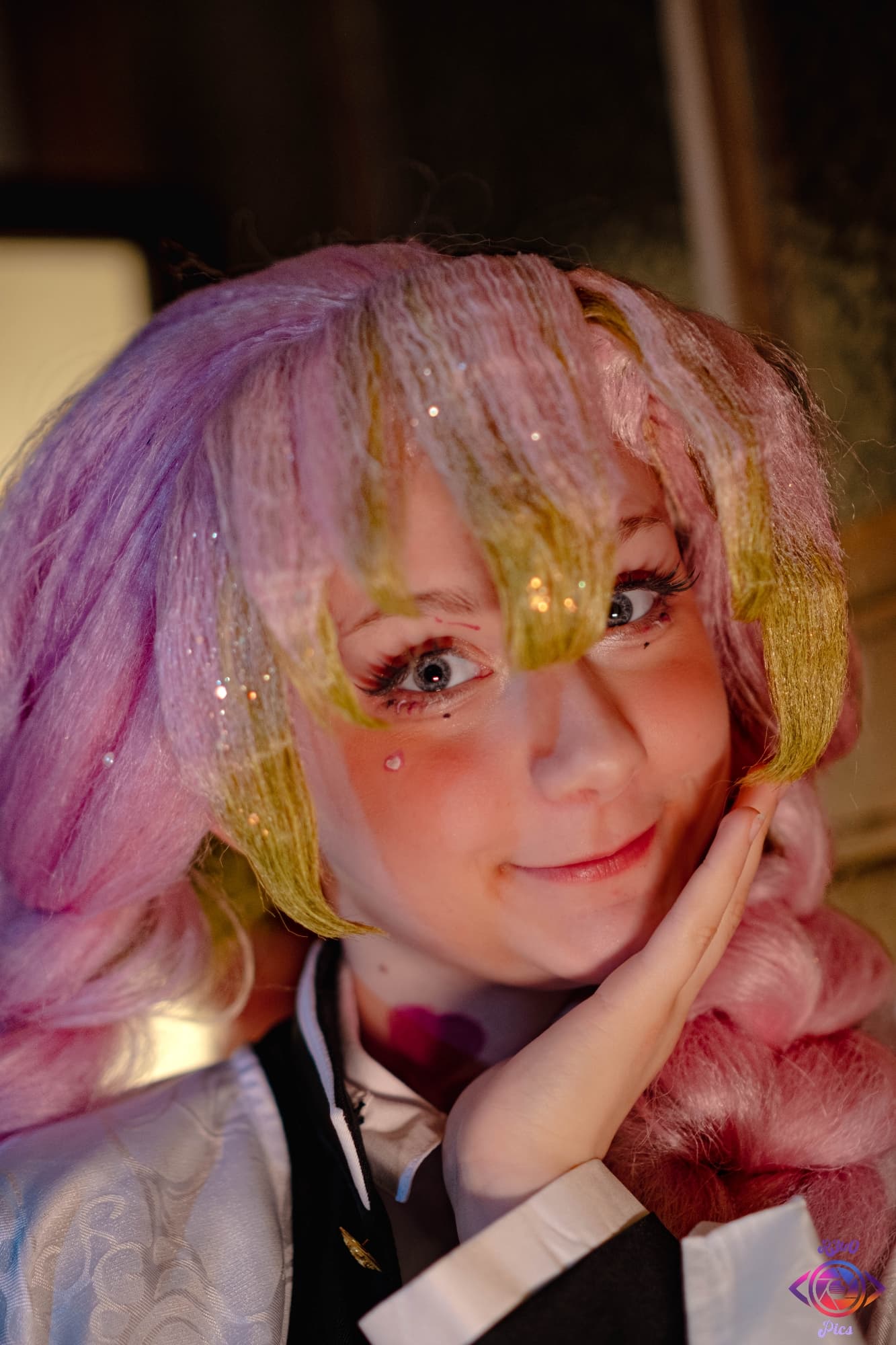 Mitsuri Kanroji - Photo 37