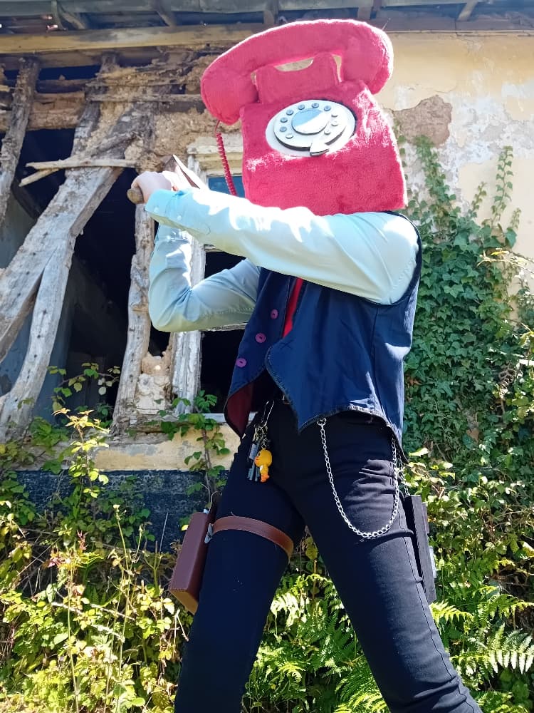 Phone guy - Photo 11