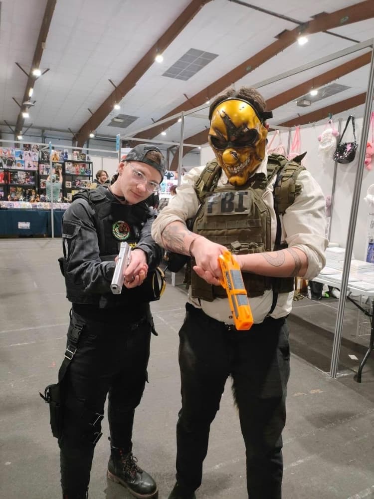 Wolf (golden mask) - Photo 22