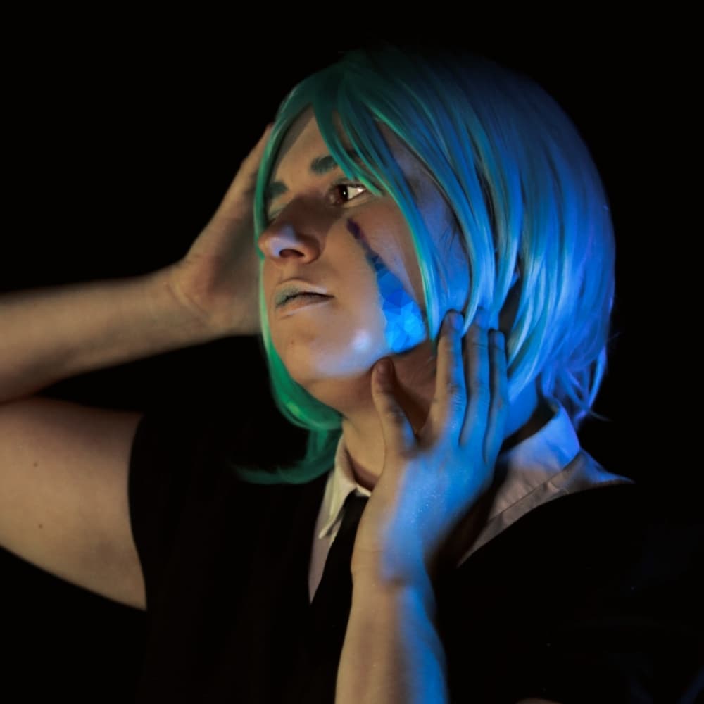 Phos - Land of the Lustrous cosplay photoshoot cover