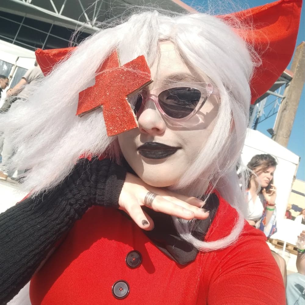 Vaggie 🎀 - Photo 3