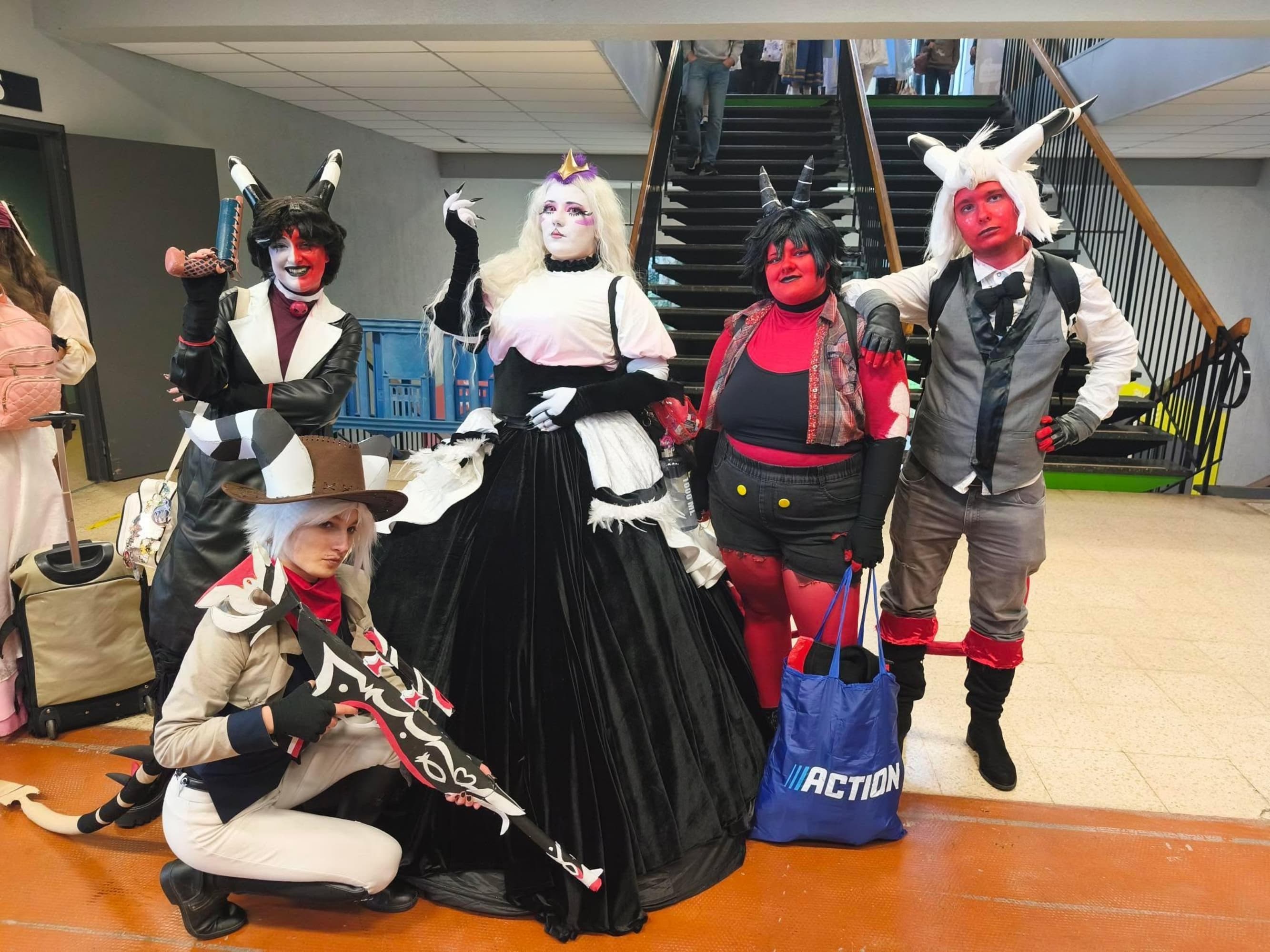 Moxxie & Millie West - Photo 4