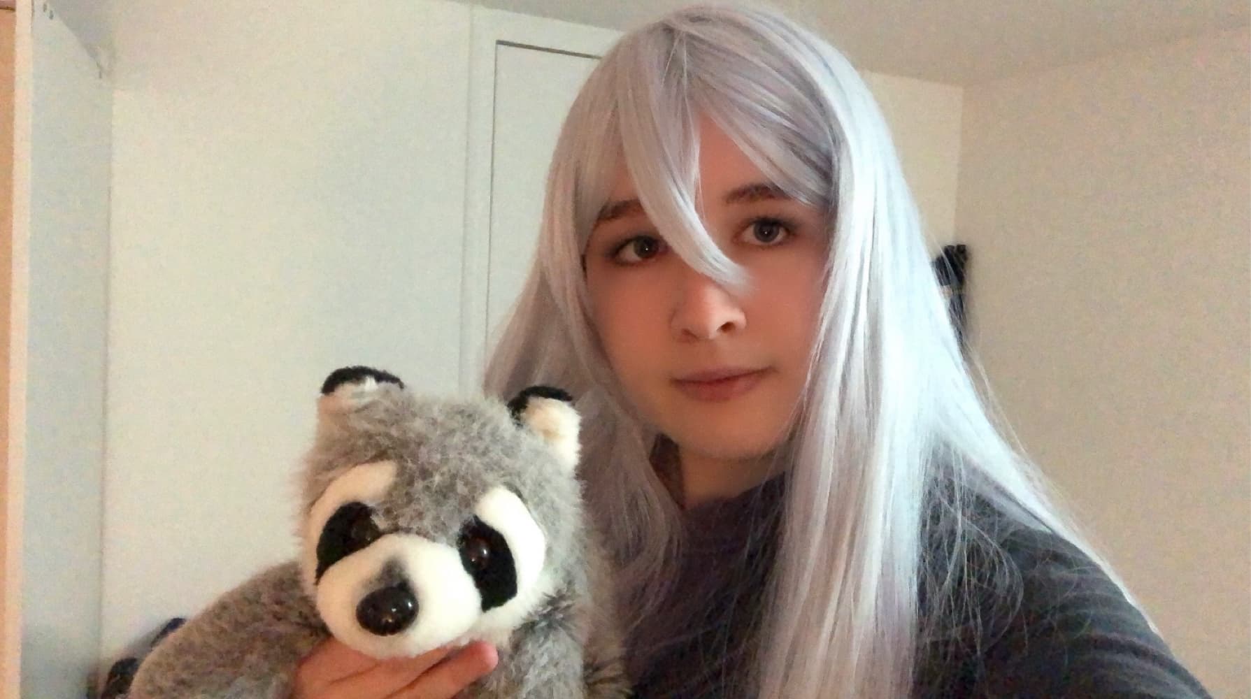 Kanade Yoisaki - Photo 4