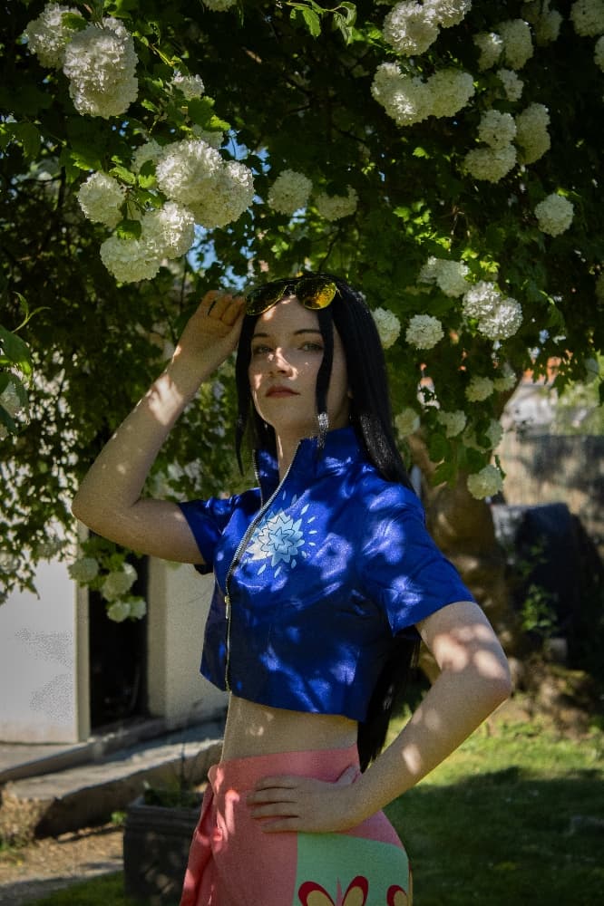 Robin in garden - Photo 4