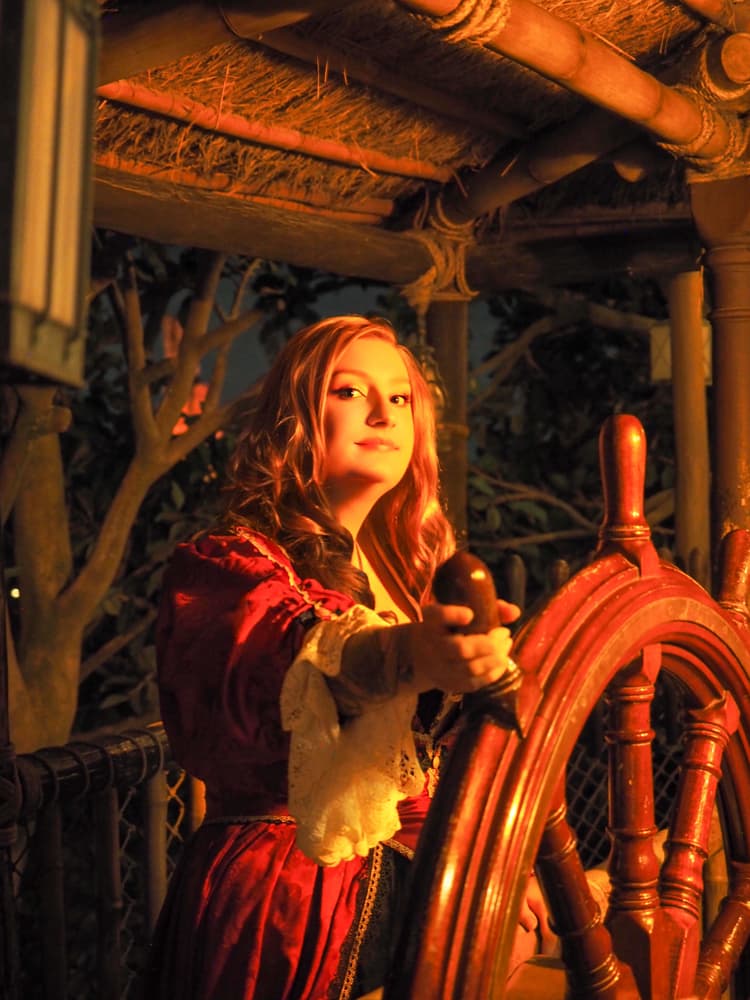 Elisabeth Swann - Photo 14