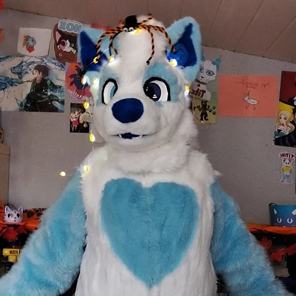 Halloween (Titan) - Attack on Titan cosplay photoshoot cover